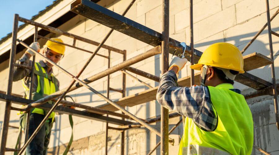 Expert Emergency Roof Repairs services in Lansing, MI